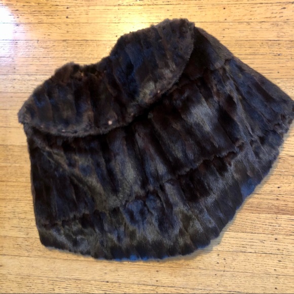 VINTAGE 40’s 50’s FUR CAPALET CAPE - Picture 5 of 6